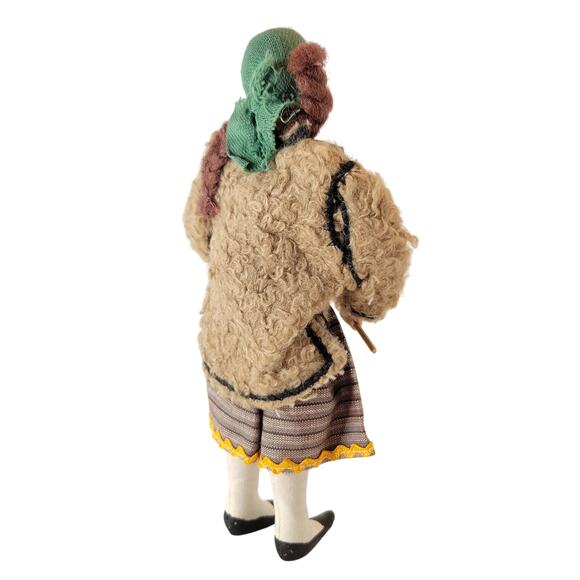 Vintage 7.5" Eastern European Folk Doll 8" Handmade Spinning Wool Costume - Picture 8 of 16